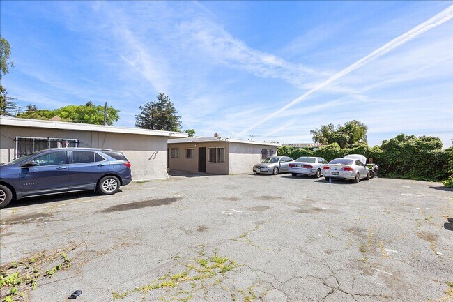 Building Photo - 1843-1847 E 25th St