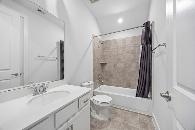Building Photo - 2128 Elrington Willow Ln