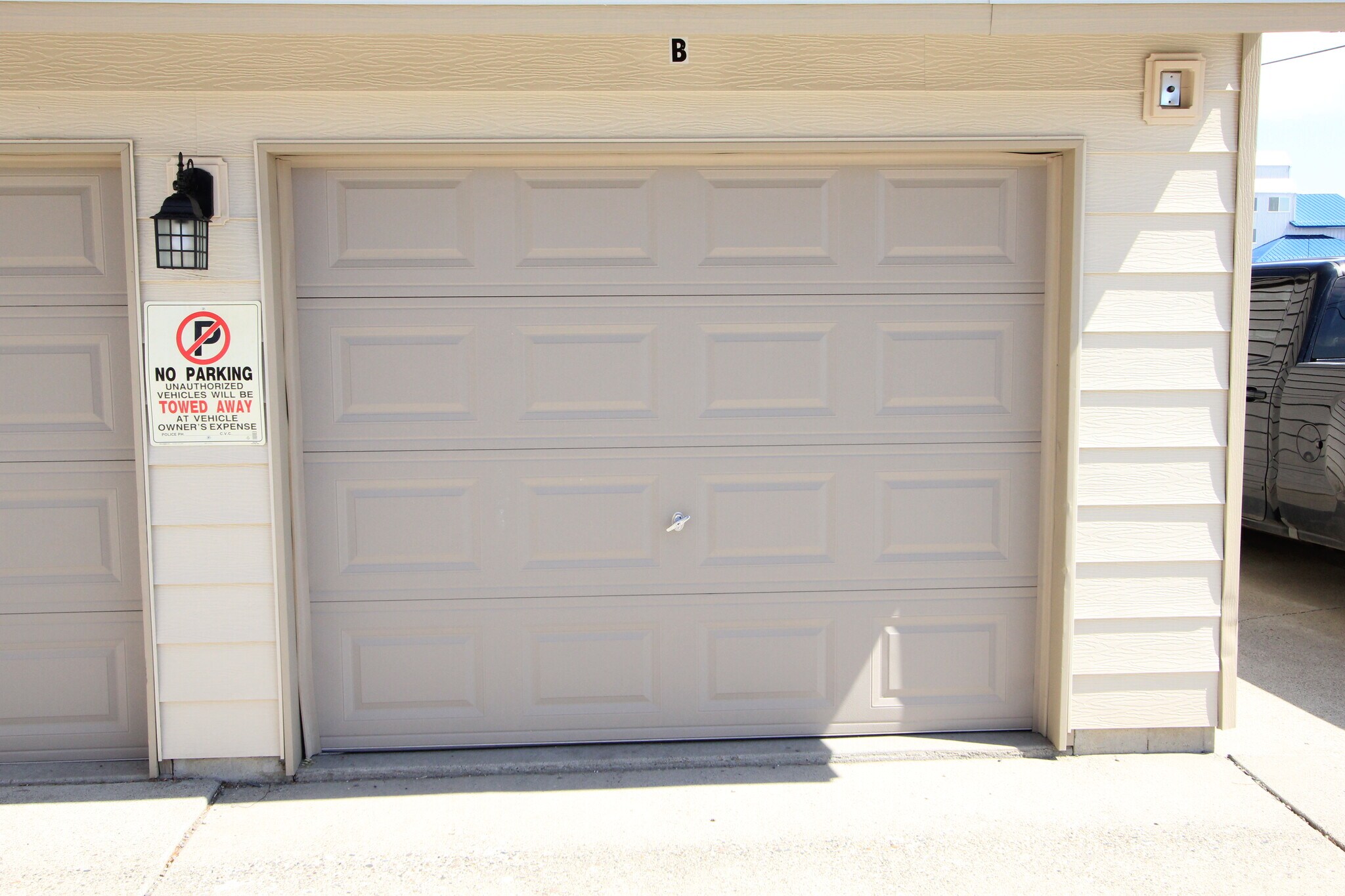 Building Photo - 3315 Central Ave