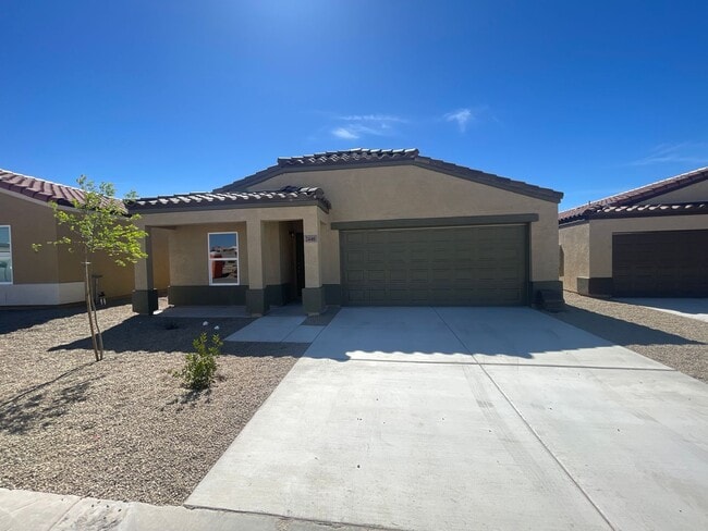 Primary Photo - 2446 River Valley Cir