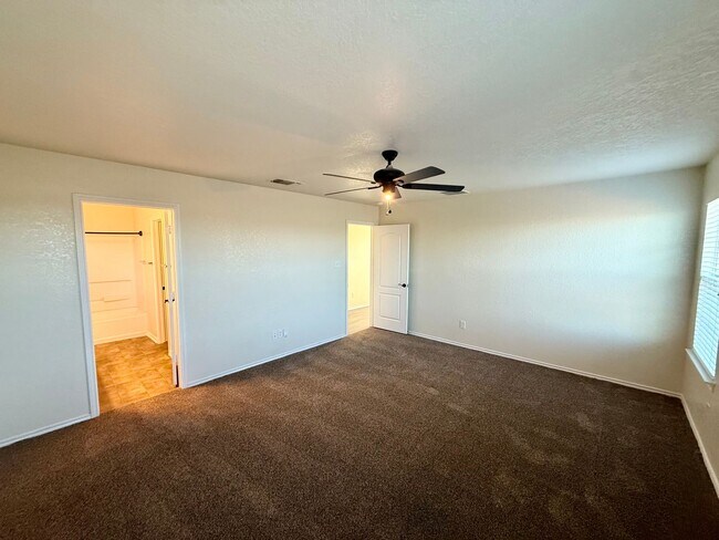 Building Photo - Beautiful 4-Bedroom, 2.5 Bathroom Home Near Seaworld!