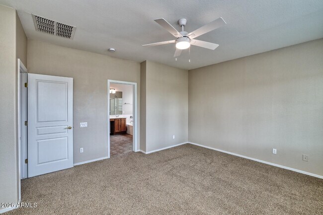 Building Photo - 844 E Indian Wells Pl