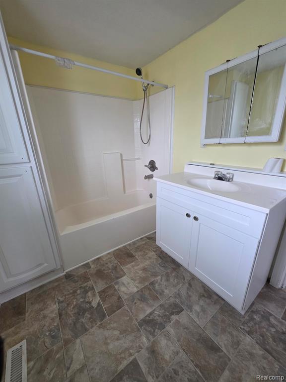 Building Photo - 15707 Norman Rd