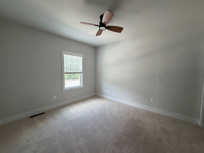 Building Photo - 1788 Flora Ln