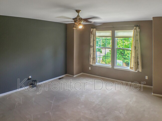 Building Photo - 8014 E Fairmount Dr