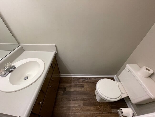 Building Photo - Rolling Acres