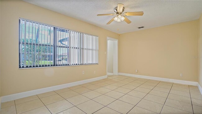 Building Photo - 5717 Lawndale Rd