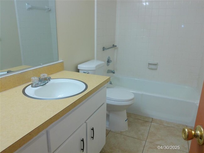 Building Photo - 209 Pinehurst Dr