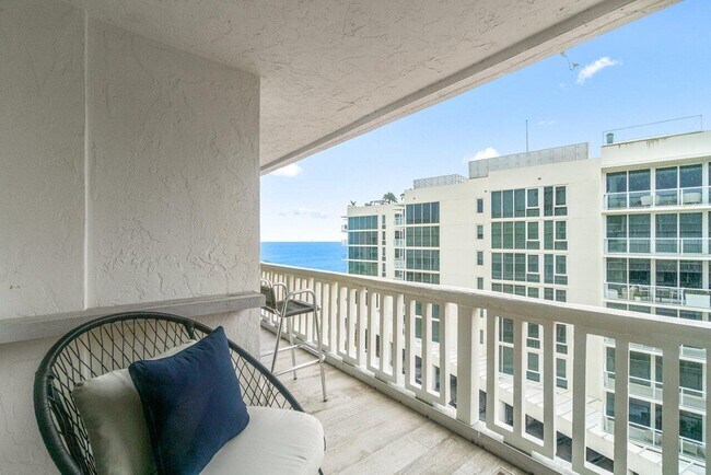 Building Photo - 3570 S Ocean Blvd