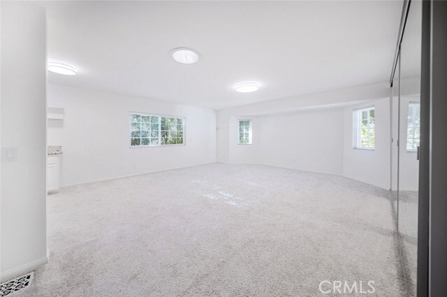 Building Photo - 2255 E Chevy Chase Dr