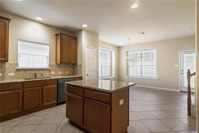 Building Photo - 13512 Night Heron Dr