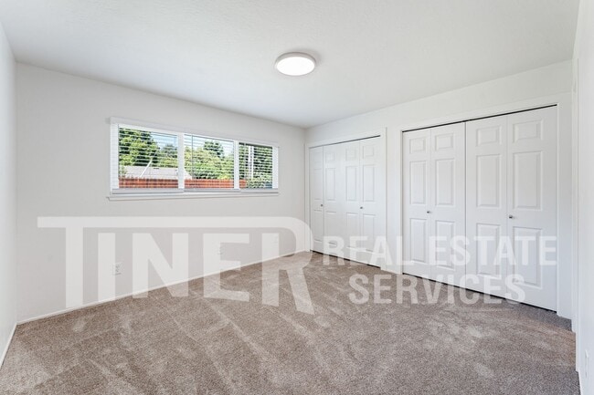 Building Photo - 2815 Erin Dr