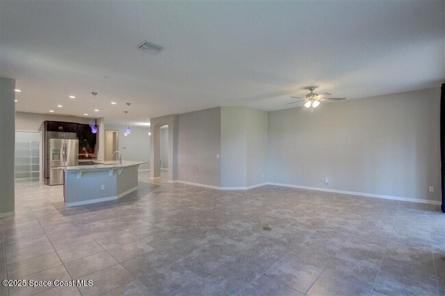 Building Photo - 8200 Marquette Dr