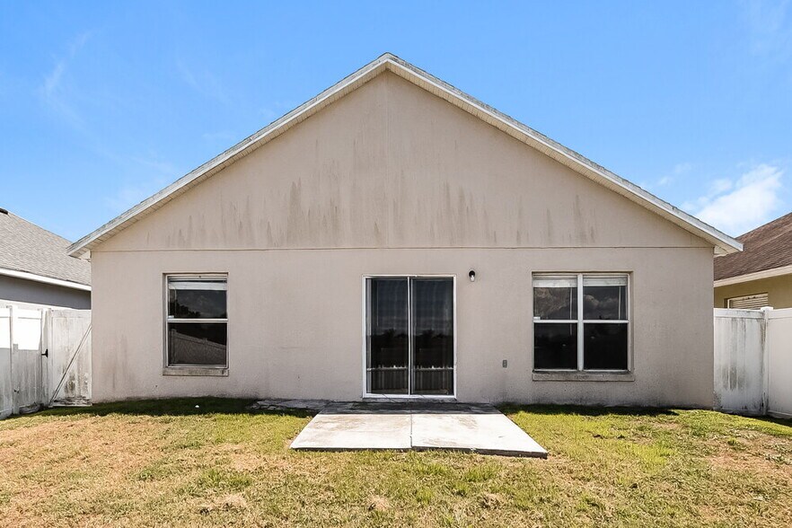 Building Photo - 2347 Topaz Trail