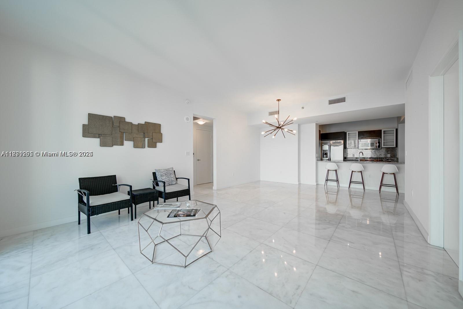 Building Photo - 951 Brickell Ave