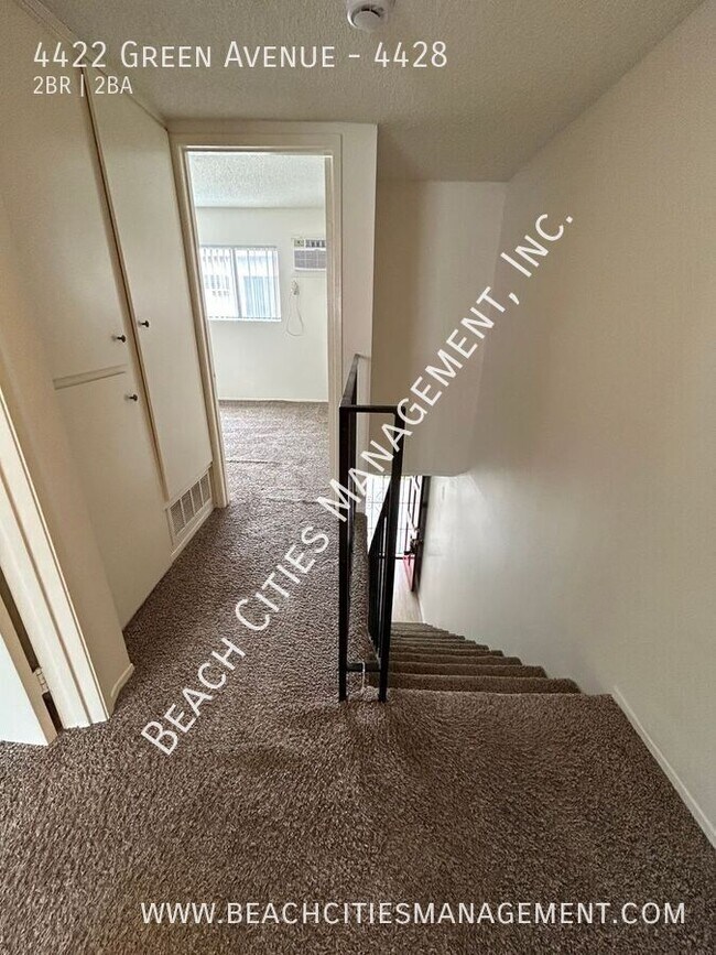 Building Photo - 4422 Green Ave