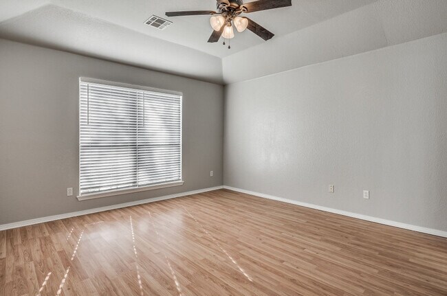 Building Photo - 1717 Briarcreek