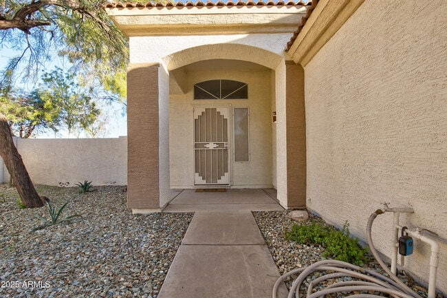 Building Photo - 4402 E Creosote Dr