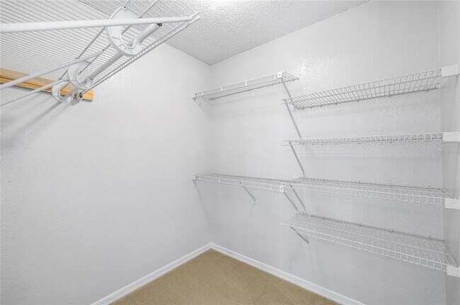 Building Photo - 10263 Gandy Blvd N