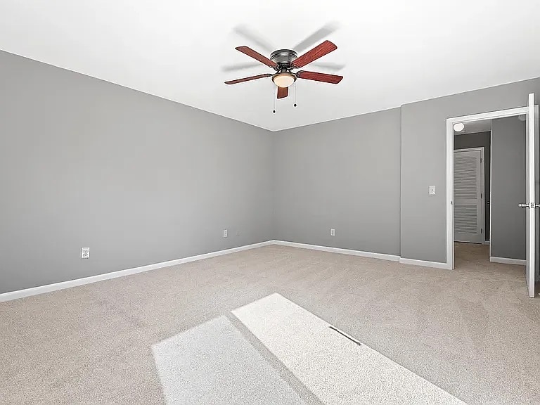 Building Photo - Room in Condo on Finley Forest Dr