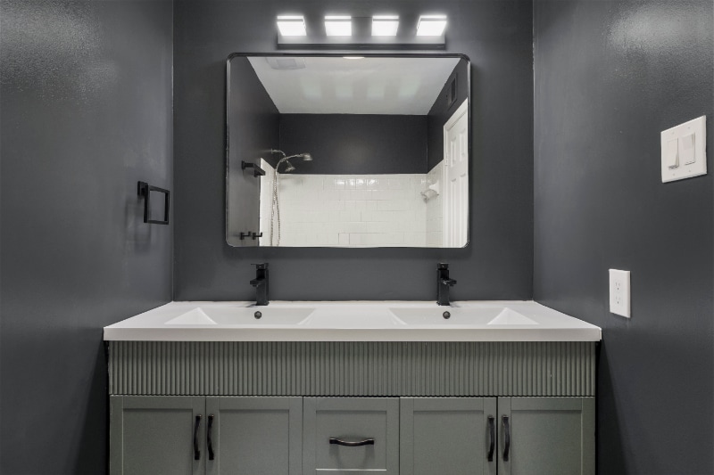 Building Photo - 7004 Hillshire Dr