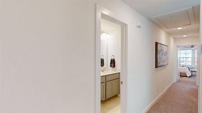 Building Photo - 2906 ELLE DR