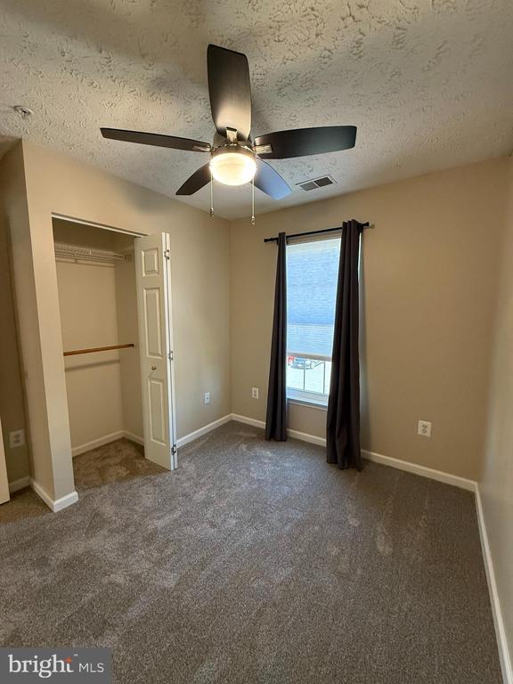 Building Photo - 1064 Jeanett Way