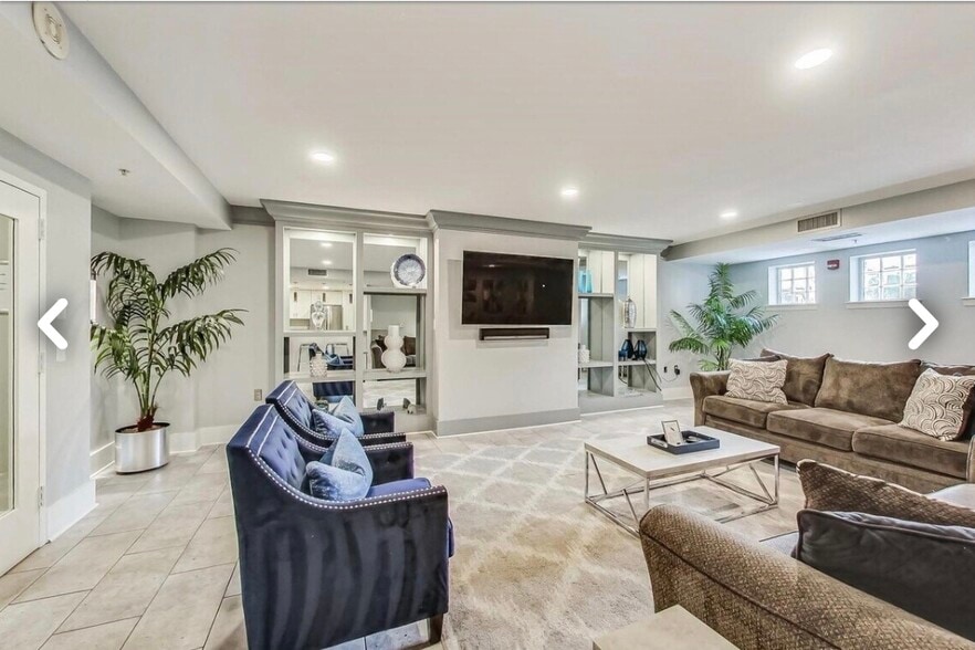 Building Photo - 555 Massachusetts Ave NW