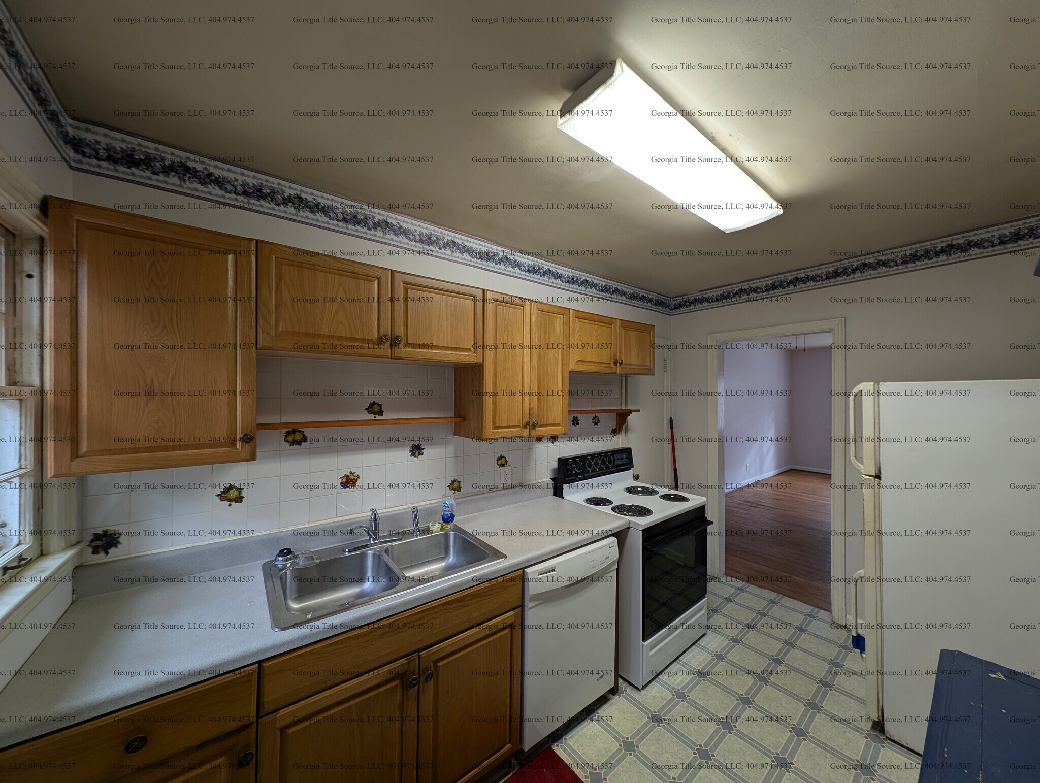 Kitchen - 227 Garden Ln