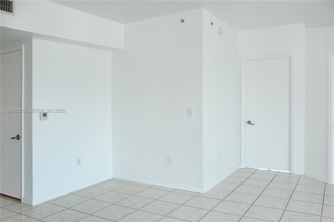 Building Photo - 350 S Miami Ave