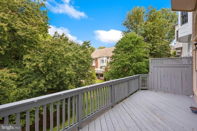 Building Photo - 1614 Leeds Castle Dr