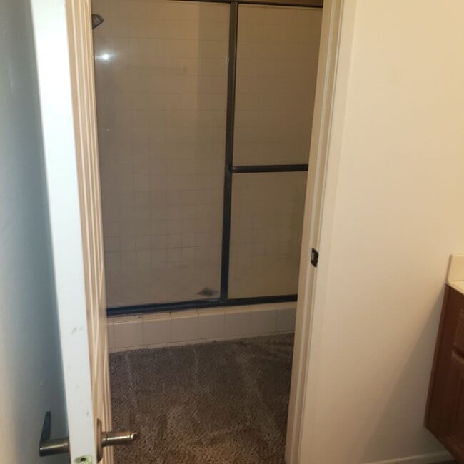 Building Photo - CANYON CREST - 2 Bedroom 2.5 Bath Townhouse