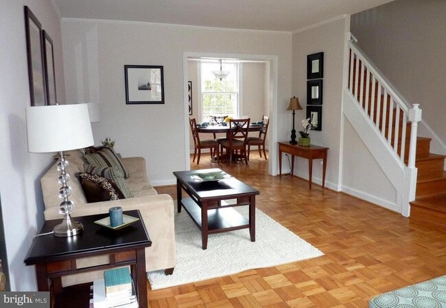 Primary Photo - 2700 16th St S