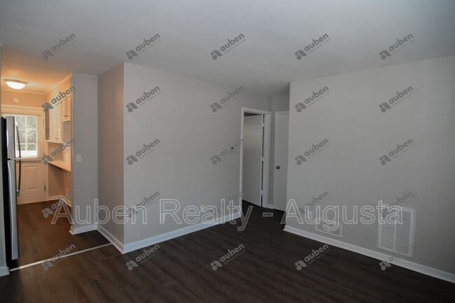 Building Photo - 1602 Johns Rd