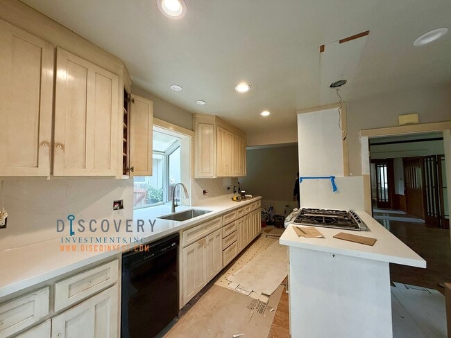 Building Photo - Comnig Soon! Coveted Traditional Piedmont Home