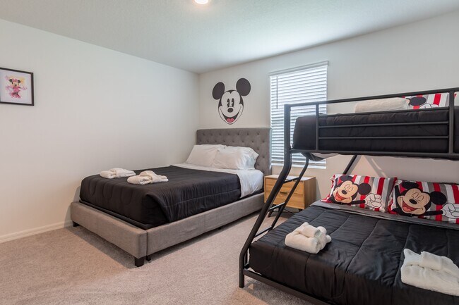 Building Photo - 2310 Lancashire St