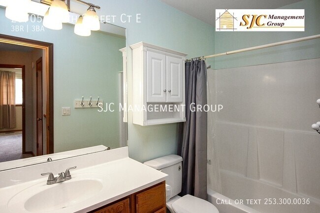 Building Photo - Beautiful 3 bedroom, 2.5 bath, 1800 sq ft ...