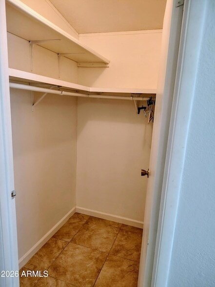 Building Photo - 6058 S Cypress Point Dr