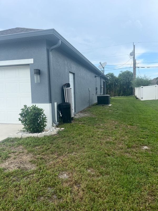 Building Photo - 701 SW McComb Ave