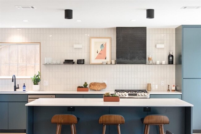 Building Photo - 2815 Goldbridge Dr