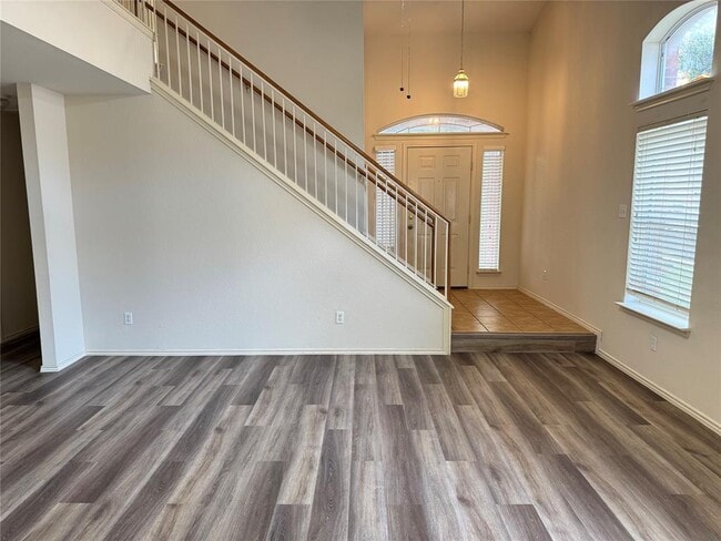 Building Photo - 501 Grey Feather Ct