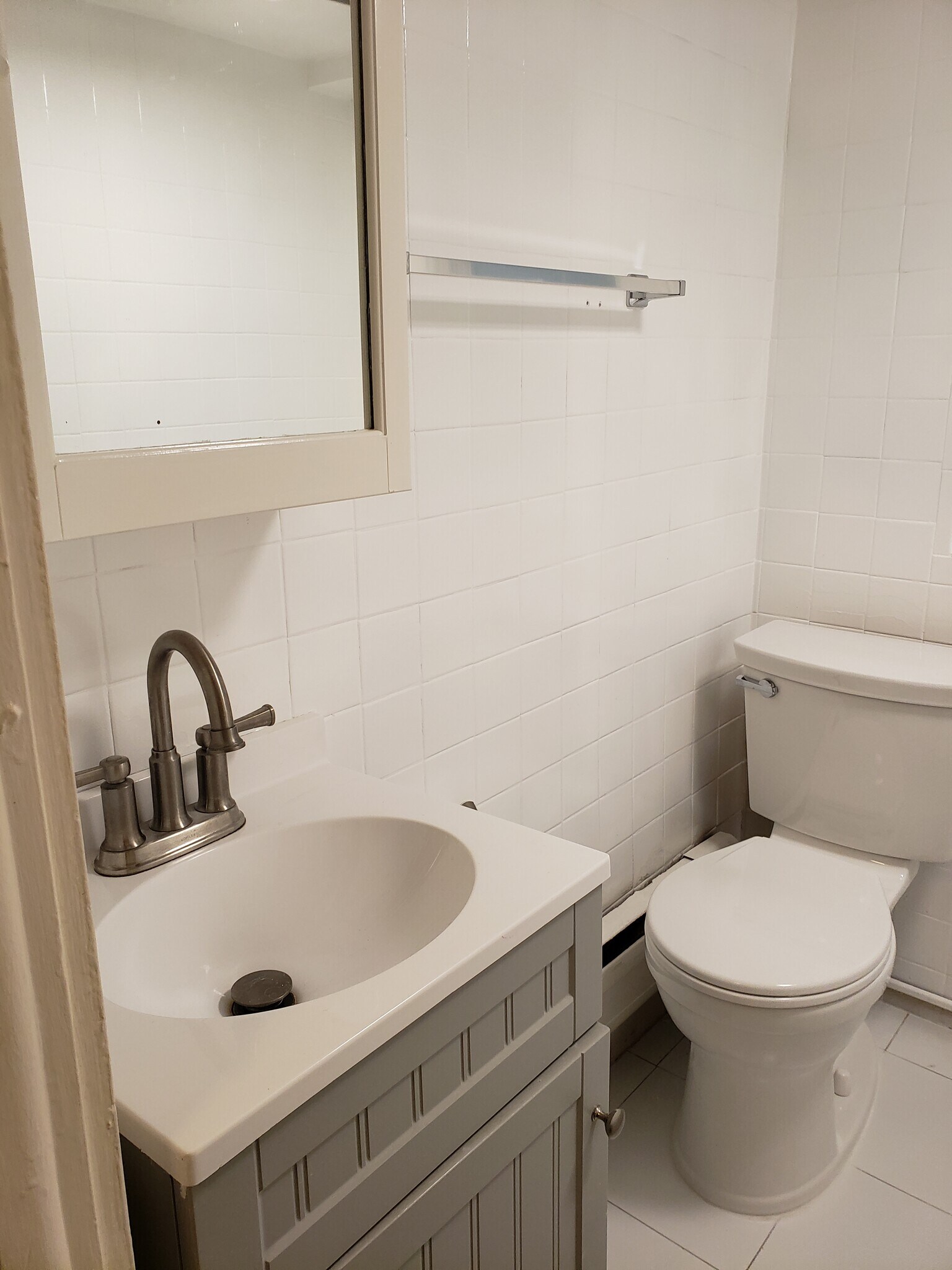 Building Photo - 219 McElroy Ave