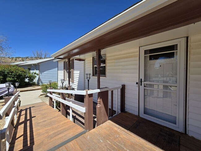 Building Photo - 346 Kayenta Dr