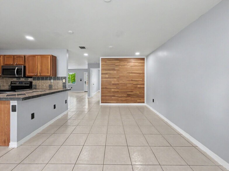 Building Photo - 13435 SW 257th Terrace