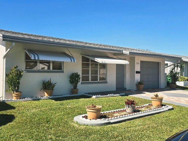 Building Photo - 5713 NW 65th Terrace