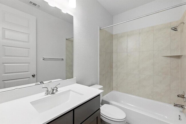 Building Photo - 177 Plumbago Loop