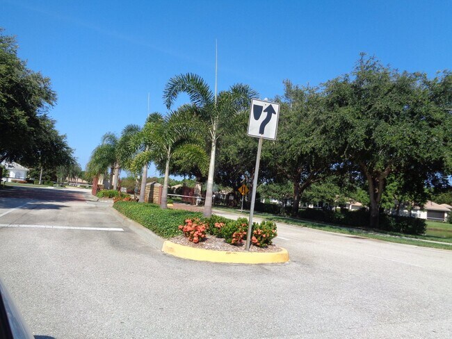 Building Photo - 4430 Corso Venetia Blvd