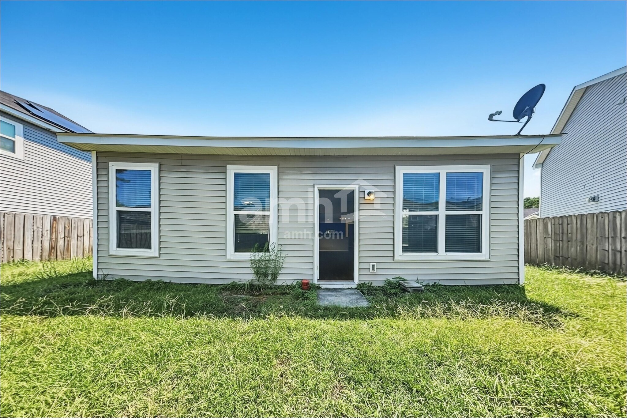 Building Photo - 112 Orleans Ct