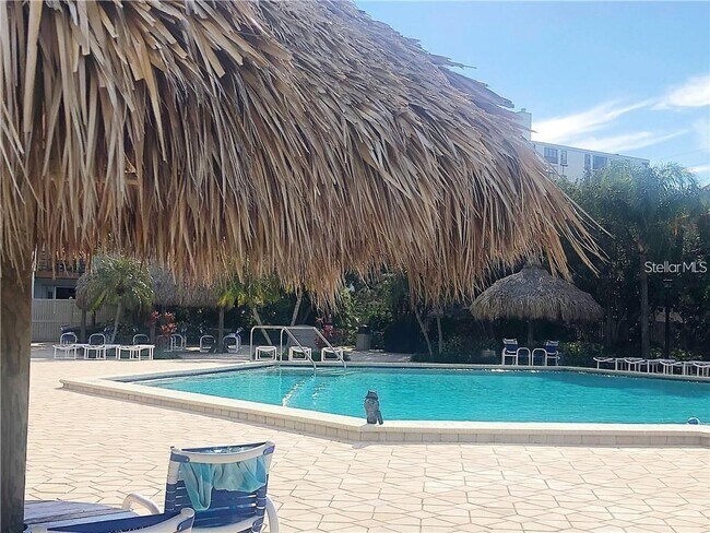 Building Photo - 400 Island Way