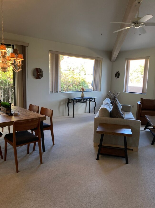 Building Photo - Gorgeous Furnished Arroyo Seco Townhouse with Fabulous Views!